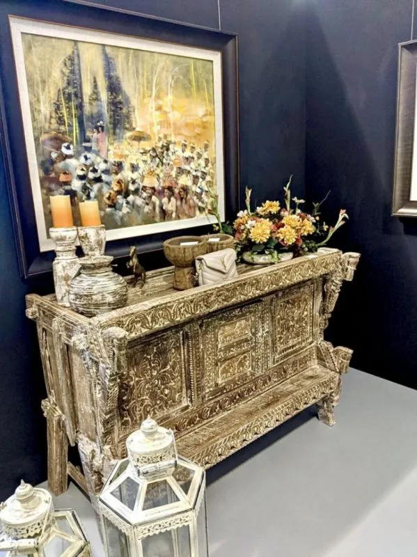 Hand carved Furniture Antique Solid Wood Damchiya Dowry