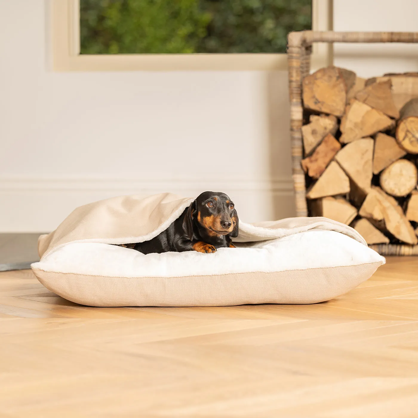 Sleepy Burrows Bed in Savanna Oatmeal by Lords & Labradors